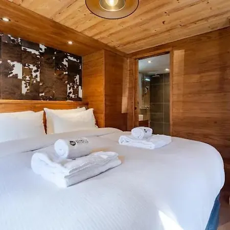 Marmotte Mountain Pic Chalet